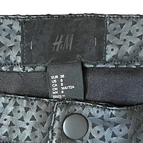 H&M Polyurethane Coat Pants Size 8 Black Triangle‎ Openings Pleather 31X29 - Picture 4 of 6
